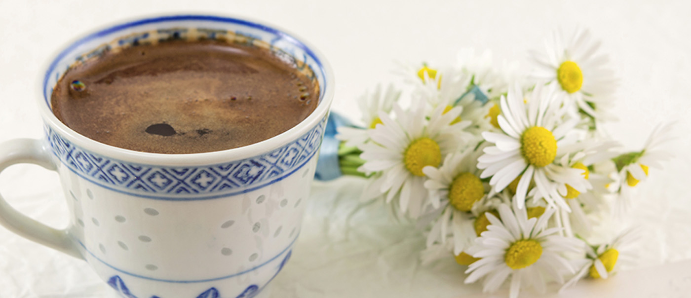 Coffee with flowers.