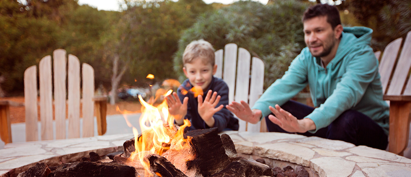 Outdoor fireplace