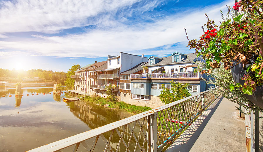 Waterfront homes in Canada. 